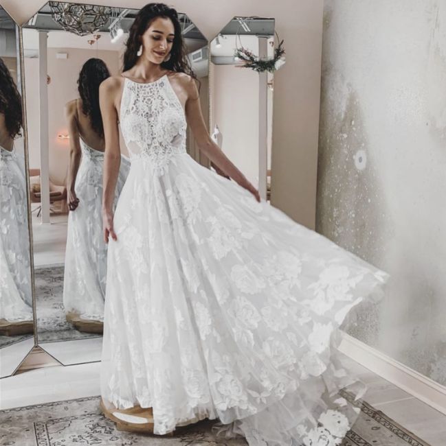 Ami Fitting | Lovely Bride