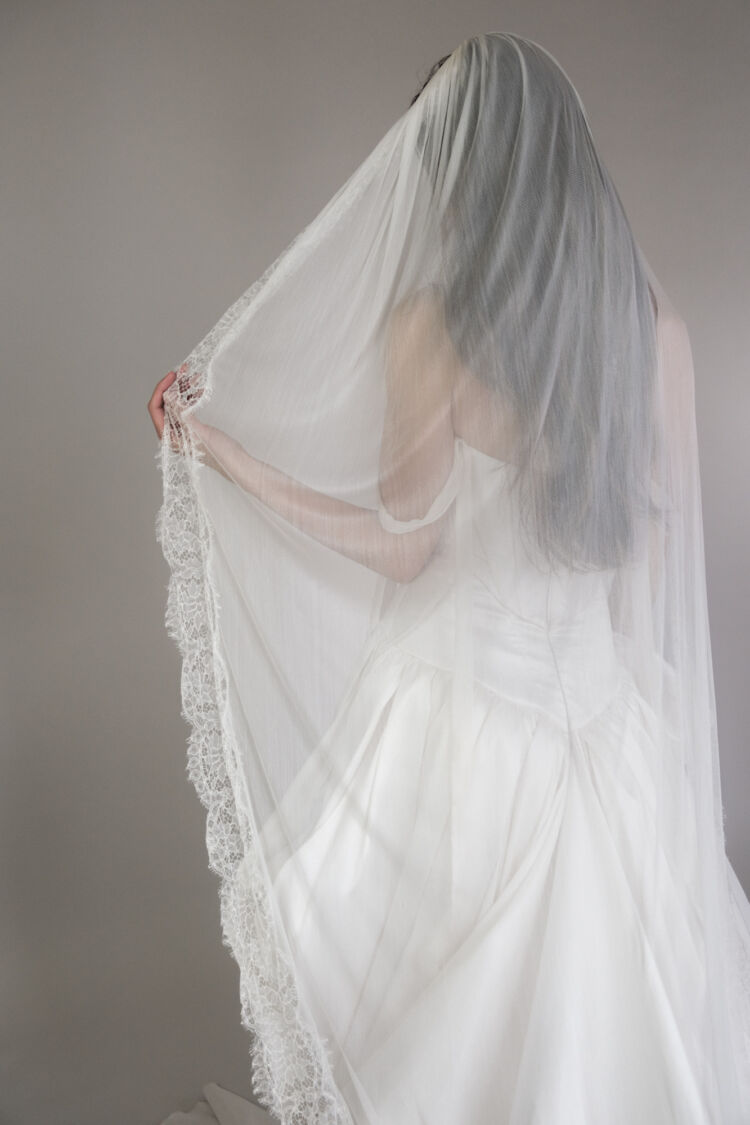 SAINT Bridal Couture | Calais Teardrop Veil - 1.5 meter