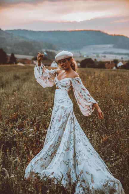 The Fashion Fraction