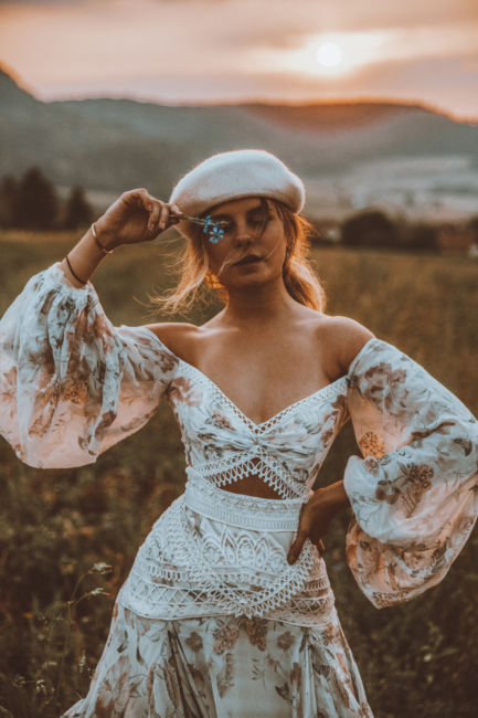 The Fashion Fraction