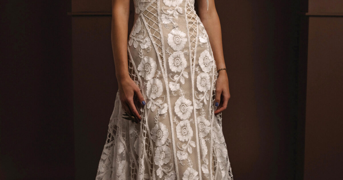 chinese dress ladies Blue Chantilly Lace main image 1